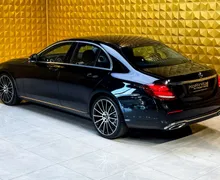 Notranja slika - Mercedes-Benz E-Razred - E 220 d AUT.-VIRTUAL-KAMERA-AMBI-HARMAN-GRETJE - 8 - Predogledna slika