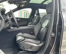 Notranja slika - Volvo XC60 - B4D AWD Plus Dark Avt. - 10 - Predogledna slika