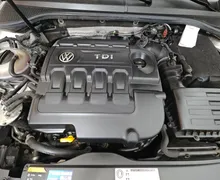 Notranja slika - Volkswagen Passat - Variant 2,0 TDI BMT Highline - 14 - Predogledna slika