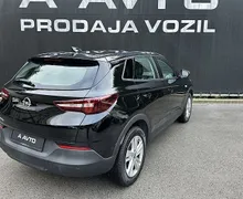 Zunanja slika - Opel Grandland X - 1.5 DIESEL 96KW ENJOY AUTO-KAMERA-PDC-ALU-ODLIČEN - 6 - Predogledna slika