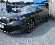 Zunanja slika - BMW serija 5 Touring: - 520d M-SPORT HEAD-UP ACC LED HARMAN 360 Vl. Klj - 2 - Predogledna slika