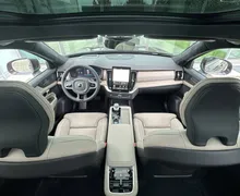 Notranja slika - Volvo XC90 - B5 P Ultra Bright 7s AT AWD 3 leta gar. + 3 ser - 20 - Predogledna slika
