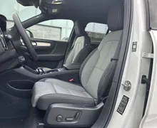 Notranja slika - Volvo XC40 - B3 P Plus Dark Avt. - 10 - Predogledna slika