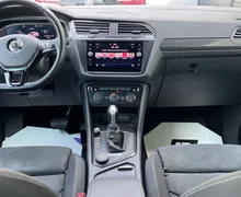 Notranja slika - Volkswagen Tiguan - 2.0 TDI R-Line+4MOTION+ACC+4MOTION+KLJUKA+KAMERA.. - 12 - Predogledna slika