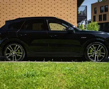 Zunanja slika - Porsche Cayenne - E-Hybrid - LED - Pano - 22 COL - Zračno vzmetenje - 4 - Predogledna slika