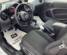 Notranja slika - Smart fortwo - EQ+SAMO 13.726 km+ALU+TEMP - 11 - Predogledna slika