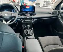 Zunanja slika - Hyundai i30 - 1.6 T-GDI STYLE AVT-WINTER-ALU 16 COL-LED-VIDEO - 7 - Predogledna slika
