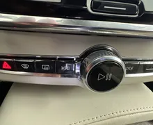 Notranja slika - Volvo V90 Cross Country - 2.0 B4 D Ultimate AWD.KAMERA.LED.PANORAMA - 13 - Predogledna slika