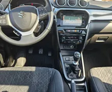 Notranja slika - Suzuki Vitara - 1.4 Boosterjet Hibrid Elegance Top PANORAMA 1.LAS - 9 - Predogledna slika