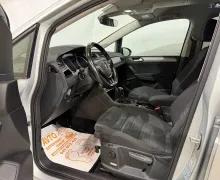 Notranja slika - VW Touran - 2.0 TDI-DSG-FULL LED-ACC-H-LINE-MASAŽA-NAVI-PDC... - 8 - Predogledna slika