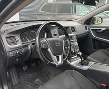 Zunanja slika - Volvo V60 - D4 - DIGITALNI ŠTEVCI - ODLIČEN - 9 - Predogledna slika