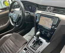 Notranja slika - Volkswagen Passat Variant - 2.0 TDI BMT Highline-VIRTUAL-LED-ALU-PDC-ODLIČEN - 7 - Predogledna slika