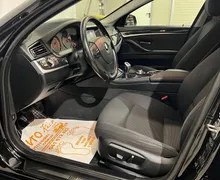 Notranja slika - BMW serija 5 Touring: - 520d-BI-XENON-TEMPOMAT-SOFT CLOSE-PDC... - 9 - Predogledna slika