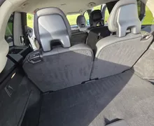 Notranja slika - Volvo XC90 - T8 Recharge Twin Engine R-Design Expression Avt. - 5 - Predogledna slika