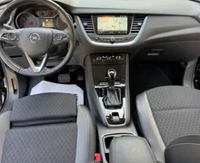 Notranja slika - Opel Grandland X - 1.5 CDTI  Start Stop Avt.-LED-KAMERA-ALU-NAVI-... - 12 - Predogledna slika