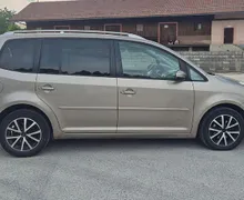 Zunanja slika - VW Touran - 1.6 TDI + UGODNO + BREZ POLOGA TUDI ZA TUJCE - 4 - Predogledna slika