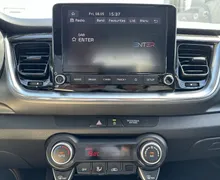 Notranja slika - KIA Stonic - 1.2 DPI LX Urban ISG - 16 - Predogledna slika