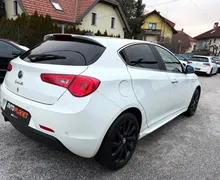 Zunanja slika - Alfa Romeo Giulietta - 1.4 TB 16v Distinctive Sport 3 SLO.VOZILO LED A17 - 5 - Predogledna slika