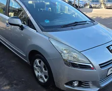 Zunanja slika - Peugeot 5008 - Premium 1.6 HDi FAP 7SEDEŽEV-KLIMA-ALU PLATIŠČA - 3 - Predogledna slika