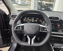 Zunanja slika - MG MG ZS - Comfort 1.5L Hybrid + ZIMSKE PNEVMATIKE - 10 - Predogledna slika