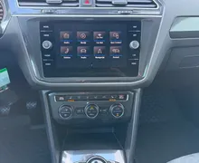 Notranja slika - Volkswagen Tiguan - 2.0 TDI BMT Highline-SLO-1.lastnik-LED High-ACC... - 9 - Predogledna slika
