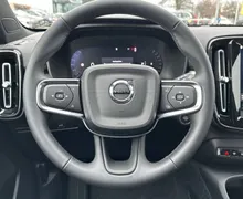 Notranja slika - Volvo XC40 - B3 P Core AT DCT... - 19 - Predogledna slika