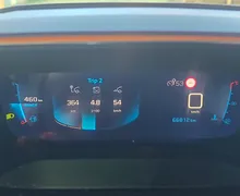 Notranja slika - Peugeot 208 - 1,2 PureTech 100 S&S Allure - 7 - Predogledna slika
