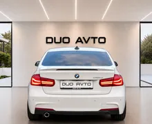 Notranja slika - BMW serija 3: - 318D-M SPORT-LED-FACELIFT-NA OBROKE TUJCI ZAČASNA - 11 - Predogledna slika