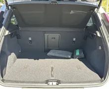 Notranja slika - Volvo XC40 - B4P Ultra Dark Avt. - 12 - Predogledna slika
