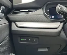 Notranja slika - Škoda Octavia - Combi 2.0 TDI Style DSG - 13 - Predogledna slika