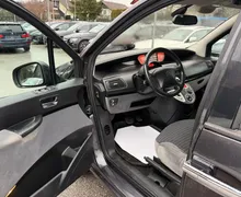 Zunanja slika - Citroën C8 - 2.0 HDi 160 SLO.VOZILO 1.LASTNIK 7 SEDEŽEV NAVI - 11 - Predogledna slika
