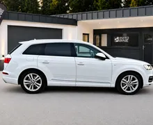 Notranja slika - Audi Q7 - 3.0TDI•QUATTRO•S LINE•ZRAČNO•7SEDEŽEV•21COL... - 7 - Predogledna slika