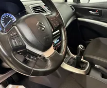 Notranja slika - Suzuki SX4 S-Cross - 1.0i-BI-XENON-KAMERA-NAVI-RADAR TEM-GRETJE SED-A.. - 10 - Predogledna slika