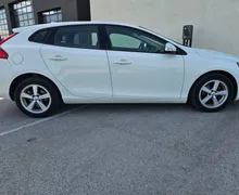 Zunanja slika - Volvo V40 - D2 Kinetic - 7 - Predogledna slika