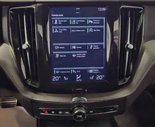 Notranja slika - Volvo XC60 - B4D R-Design Avt.- LED.usnje+mem.360kam.HUD.Harman - 19 - Predogledna slika