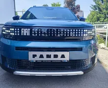 Zunanja slika - Fiat Grande Panda - 1.2 T-Gen3 110 AT 6 La Prima - 2 - Predogledna slika