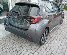 Zunanja slika - Toyota Yaris - 1.5 VVT-i hibrid Sol ASSIST 85kW - 3 - Predogledna slika