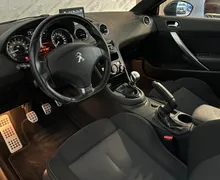 Notranja slika - Peugeot RCZ - 1.6 THP 200 Facelift - Servisiran - 55.000km - 7 - Predogledna slika