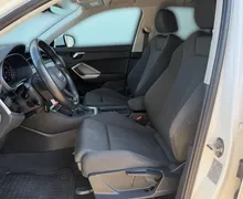 Notranja slika - Audi Q3 - 35 TFSI S line S tronic-SLO-Full LED-Gretje sedeže - 7 - Predogledna slika