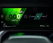 Zunanja slika - Renault 4 E-tech - techno EV52 110kW COMFORT RANGE - 11 - Predogledna slika