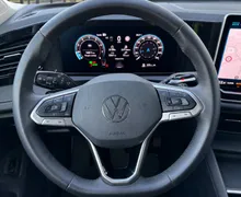 Notranja slika - Volkswagen Tiguan - 1.5 eTSI BMT 4ALL DSG-IQ Light-360 kamera-Vl.kljuk - 10 - Predogledna slika