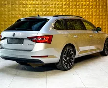Notranja slika - Škoda Superb - 1.6 TDI KAMERA-NAVI-MULTIFUNKCIJA - 11 - Predogledna slika