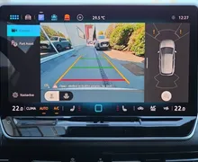 Notranja slika - Volkswagen Golf - 1.5 eTSI BMT 4Joy DSG... - 9 - Predogledna slika