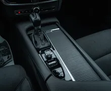 Notranja slika - Volvo V90 - D4 Momentum Pro Avt. - 13 - Predogledna slika