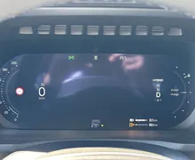 Notranja slika - Volvo XC90 - T8 AWD PLUG-IN HYBRID ULTRA DARK – 7 SEDEŽEV - 15 - Predogledna slika