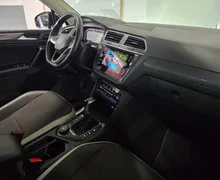 Notranja slika - Volkswagen Tiguan - 2.0 TDI Urban Sport 4Motion DSG - Matrix.kamera.HK - 11 - Predogledna slika