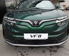 Zunanja slika - Vinfast VF8 - PLUS - 4X4 - GRATIS POLNILNICA + ZIMSKE GUME - 2 - Predogledna slika