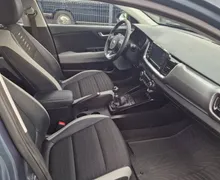 Notranja slika - KIA Stonic - 1.25 MPI 1.LASTNIK KAMERA NAVIG. KREDIT BREZ POLOG - 10 - Predogledna slika