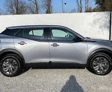 Zunanja slika - Peugeot 2008 - Active P.1.2 100KM- LED LUČI-KAMERA+JAMSTVO - 3 - Predogledna slika