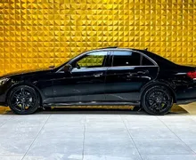 Zunanja slika - Mercedes-Benz E-Razred - E 220CDI AMG LINE-PANO.-GRETJE-NAVI.-F1 - 6 - Predogledna slika